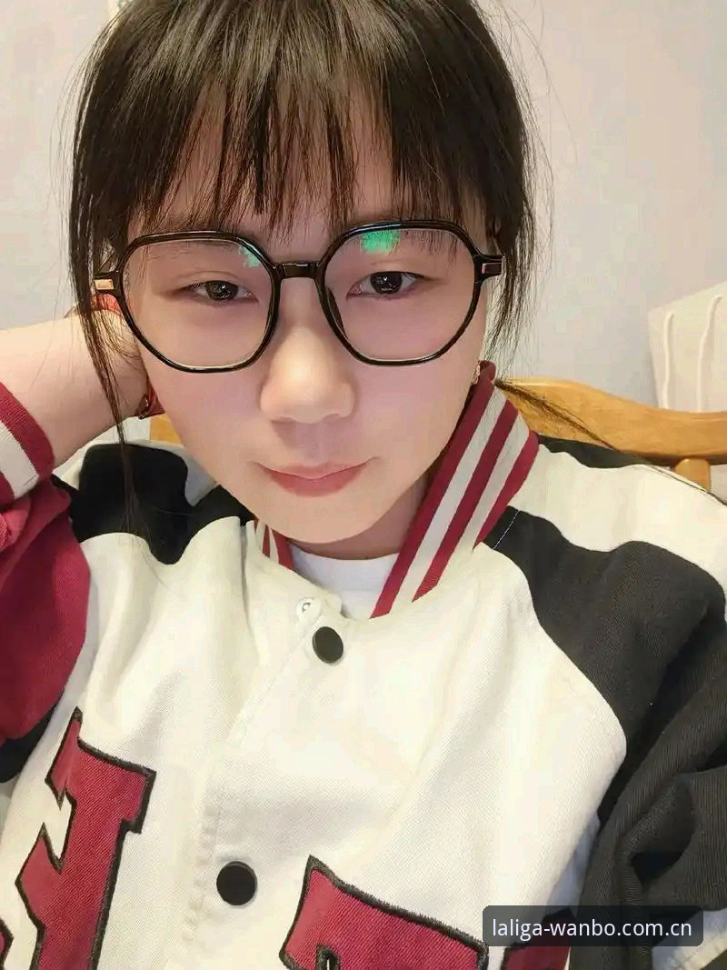 西甲赞助商11 CN官方登录 深夜十一点,朋友赵凯发来一条消息,屏幕那头是他在app里反复尝试登录却总被提示“密码错误”的截图。这种场景想必很多人不陌生:一个号称聚合了西甲最新赛况的平台,点进去却发现登录环节就卡得让人想砸手机。西甲赞助商11 CN官方登录到底靠不靠谱?问的人多了,我决定把这件事从头到尾拆开来看,不急着给好评,也不忙着下结论。